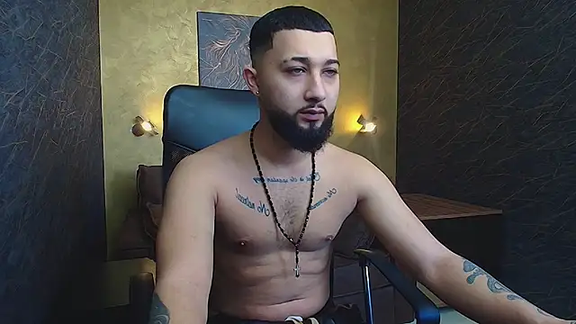 Snapshot of JaceZachary chatting on February 20, 2025, 10:16 am JaceZachary online show from February 20, 2025, 10:16 am