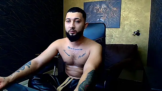Snapshot of JaceZachary chatting on February 24, 2025, 11:43 am JaceZachary online show from February 24, 2025, 11:43 am