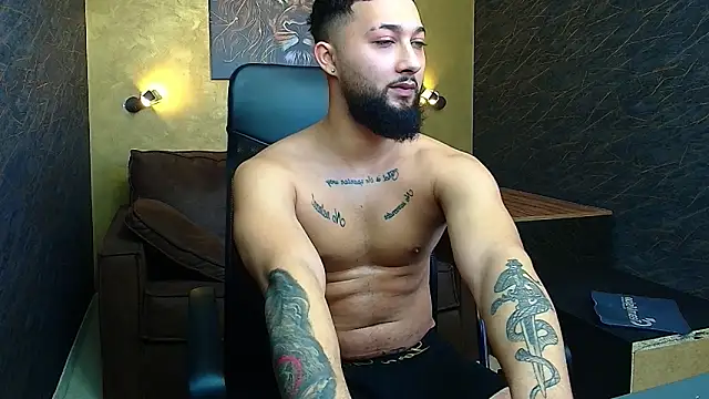 Snapshot of JaceZachary chatting on March 9, 2025, 8:18 am JaceZachary online show from March 9, 2025, 8:18 am