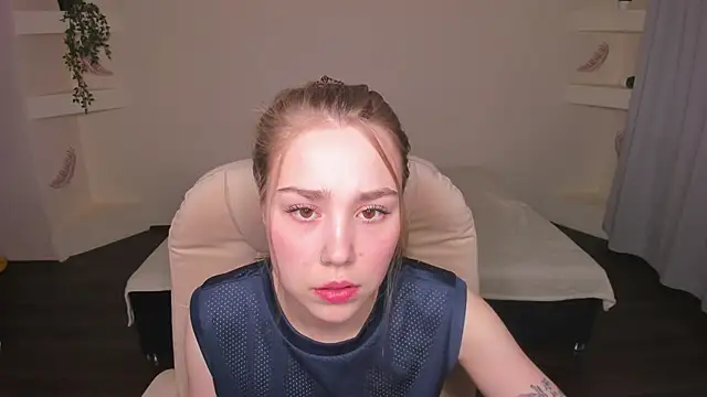 Snapshot of YourMegan chatting on February 22, 2026, 5:33 pm YourMegan online show from February 22, 2026, 5:33 pm