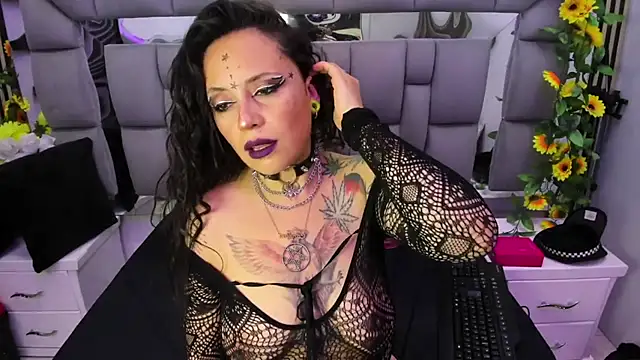 Fenix Lilith online show from November 15, 2025, 1:07 pm