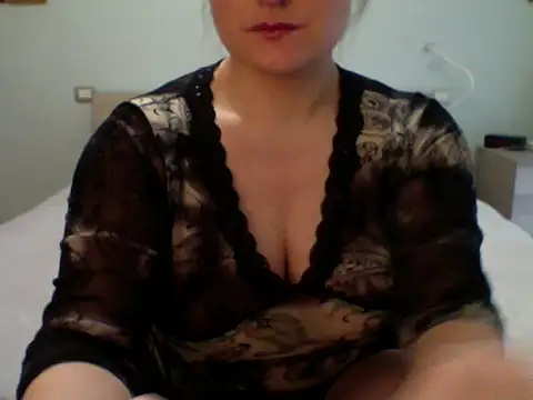 Snapshot of PrincessEileen89 chatting on February 13, 2025, 1:26 pm PrincessEileen89 online show from February 13, 2025, 1:26 pm