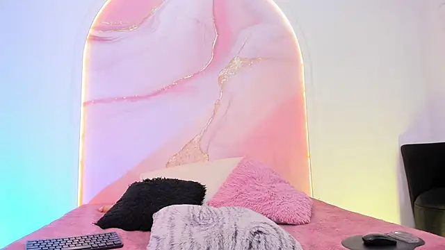 Sofii Lopezz online show from December 14, 2025, 11:48 am