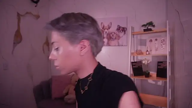 soidai miiu online show from October 8, 2025, 11:52 am