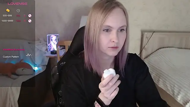 Agatha Mott online show from October 11, 2025, 5:17 am