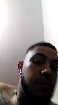 Elgroney23 online show from February 3, 2025, 3:09 am