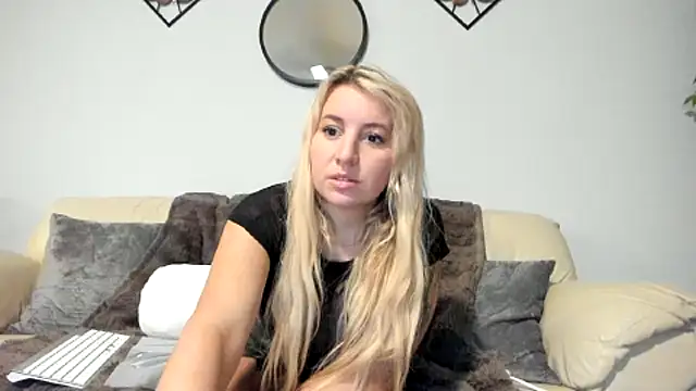 Snapshot of kaliii_jones chatting on February 22, 2025, 12:38 am kaliii jones online show from February 22, 2025, 12:38 am