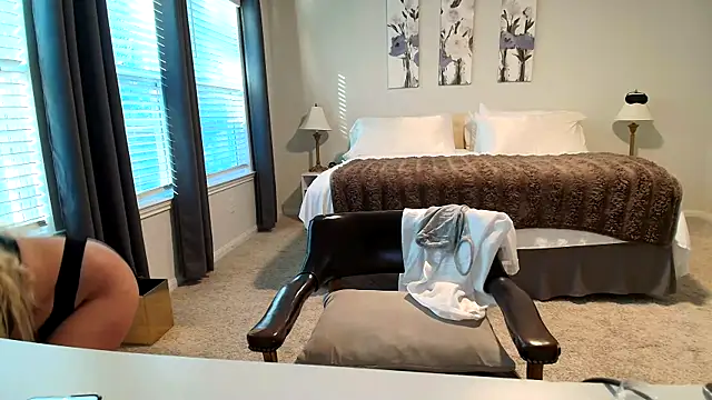 Snapshot of kaliii_jones chatting on November 2, 2025, 10:34 pm kaliii jones online show from November 2, 2025, 10:34 pm