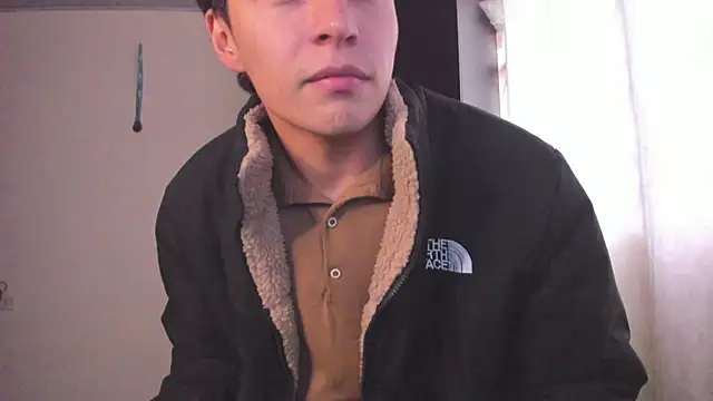 Snapshot of Mastrangelo_xxx chatting on March 19, 2025, 8:54 pm Mastrangelo xxx online show from March 19, 2025, 8:54 pm