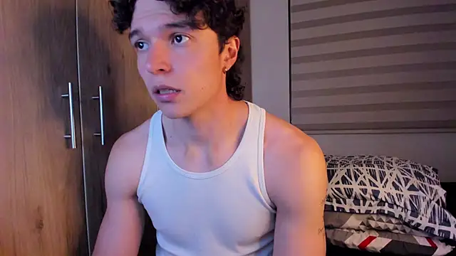 Mastrangelo xxx online show from October 24, 2025, 2:52 am