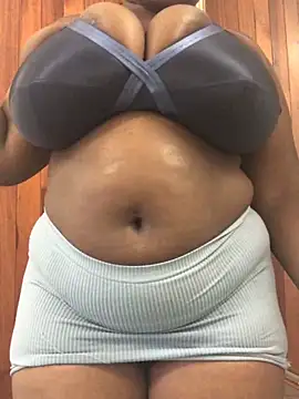 Snapshot of servingBigTitis chatting on February 7, 2025, 7:50 am servingBigTitis online show from February 7, 2025, 7:50 am