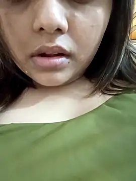 blue-berry07 online show from November 14, 2025, 8:02 am