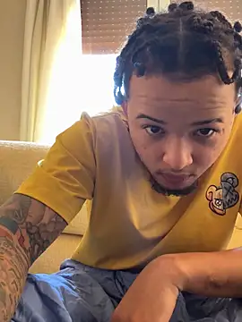 Snapshot of yeiyei_oficial chatting on October 15, 2025, 1:11 pm yeiyei oficial online show from October 15, 2025, 1:11 pm