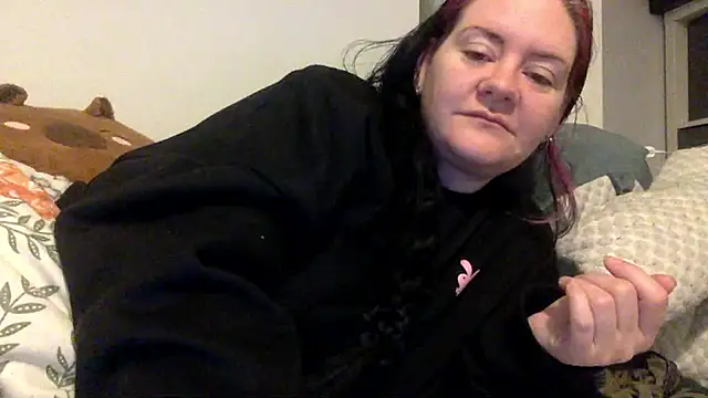 AureliaXOX online show from November 5, 2025, 9:09 am