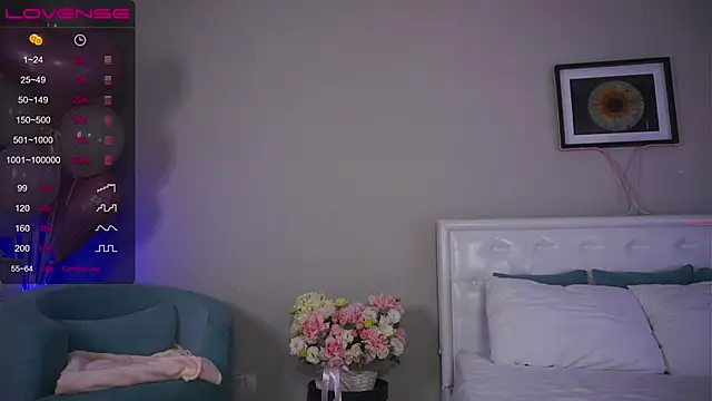 LeaCox  online show from October 17, 2025, 8:28 am