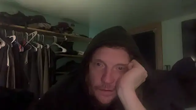 Snapshot of redone8in chatting on November 17, 2025, 8:53 am redone8in online show from November 17, 2025, 8:53 am