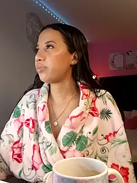 SallyWhitee online show from March 26, 2026, 4:29 am