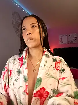 SallyWhitee online show from April 6, 2026, 5:30 am