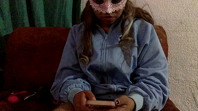 sharonlopez9611 online show from February 22, 2025, 5:12 am