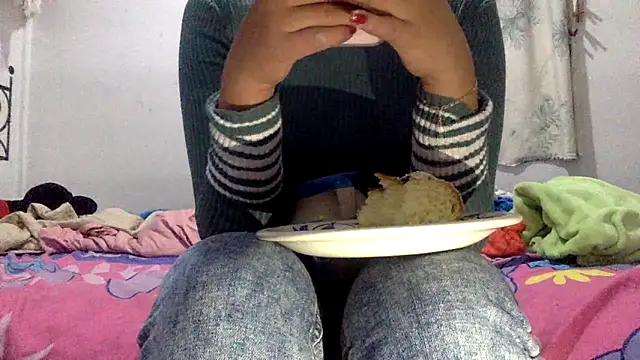 sharonlopez9611 online show from January 6, 2026, 4:27 am