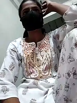 fuungirl38 online show from March 19, 2025, 9:37 pm