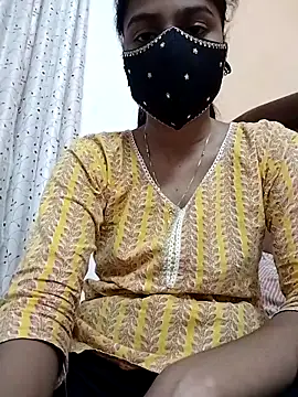 fuungirl38 online show from November 17, 2025, 3:29 pm