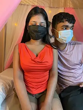 Snapshot of hotgirlpriya789 chatting on November 18, 2025, 4:11 pm hotgirlpriya789 online show from November 18, 2025, 4:11 pm