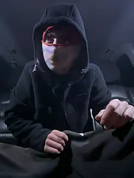 mybanana29 online show from February 3, 2025, 6:39 pm