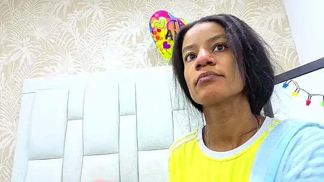 dafnnelewis online show from January 9, 2026, 11:24 am