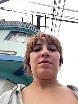 Maggie Geller online show from December 17, 2025, 9:21 pm