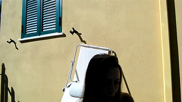 Snapshot of Hilary_283 chatting on March 3, 2025, 9:44 am Hilary 283 online show from March 3, 2025, 9:44 am