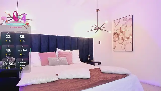 nattashaa7 online show from November 4, 2025, 11:42 am