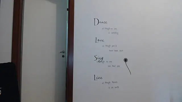 Eva Eldis online show from October 8, 2025, 3:31 pm