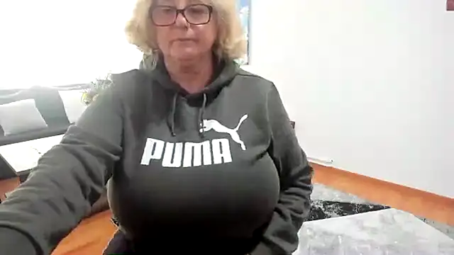 NoraJohnson6 online show from October 1, 2025, 10:43 am