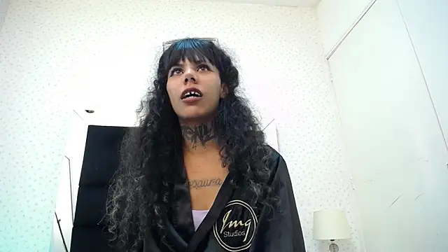 Snapshot of StormyWets_Bluk chatting on October 22, 2025, 4:13 am StormyWets Bluk online show from October 22, 2025, 4:13 am