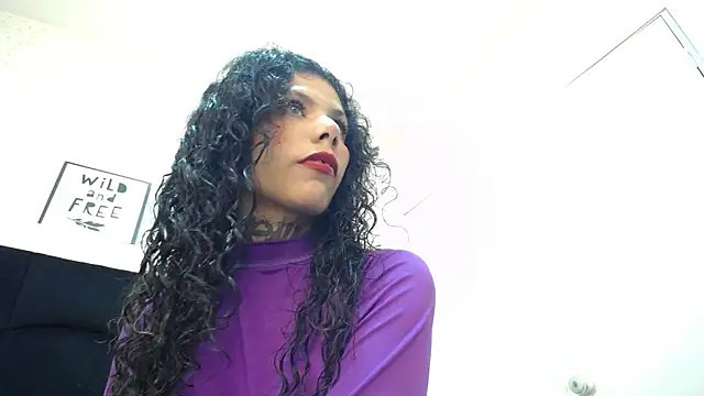 Snapshot of StormyWets_Bluk chatting on October 30, 2025, 1:56 pm StormyWets Bluk online show from October 30, 2025, 1:56 pm