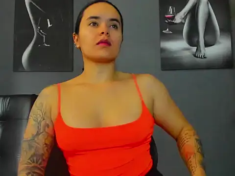 karlyjons12 online show from November 29, 2025, 12:41 pm