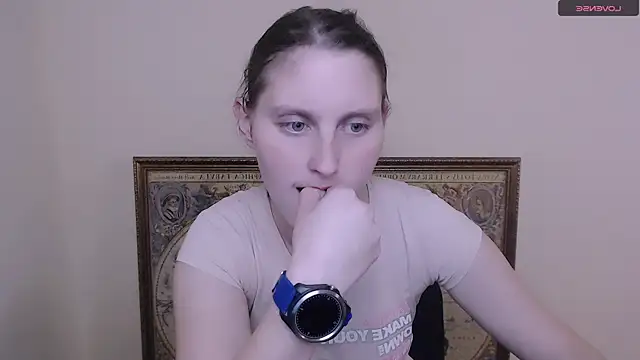 Snapshot of AdrianaRich_ chatting on March 17, 2025, 10:17 am AdrianaRich online show from March 17, 2025, 10:17 am