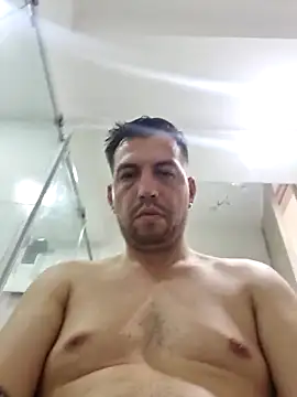 reyarturs13 online show from March 12, 2025, 5:28 pm