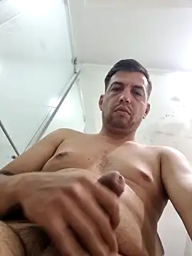 reyarturs13 online show from March 19, 2025, 3:40 pm