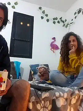 jeans and emma online show from September 30, 2025, 1:21 am