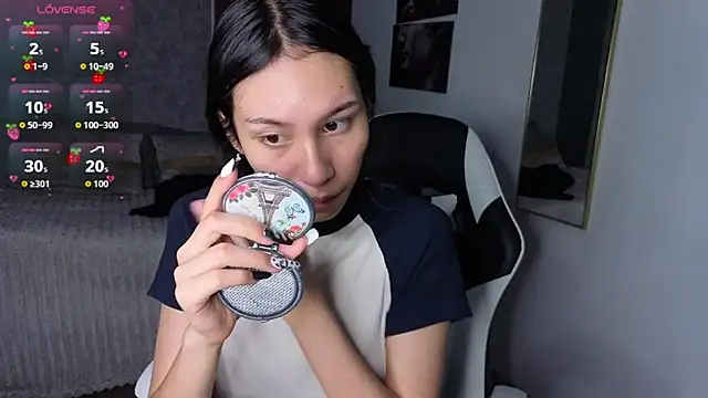 Miaa Lee7 online show from July 11, 2026, 7:49 pm