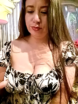 Snapshot of Sexy_Tifany chatting on February 13, 2025, 12:35 am Sexy Tifany online show from February 13, 2025, 12:35 am
