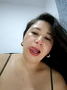 Snapshot of Sexy_Tifany chatting on September 24, 2025, 4:05 am Sexy Tifany online show from September 24, 2025, 4:05 am
