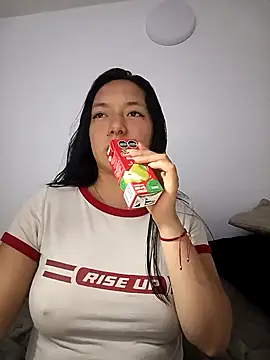 CuteHarper online show from October 10, 2025, 3:05 am