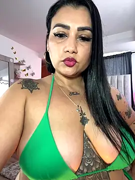 Madissonlove 1 online show from October 9, 2025, 1:20 pm
