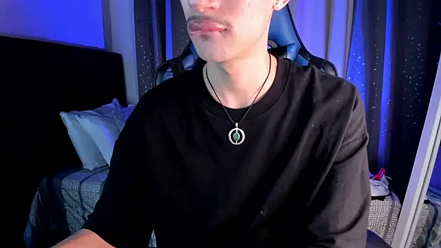 NovaaWheler online show from October 6, 2025, 7:22 pm