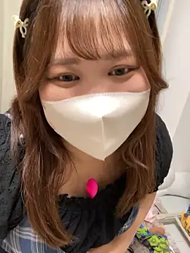 Snapshot of mitarashi_awww chatting on September 22, 2025, 9:06 pm mitarashi awww online show from September 22, 2025, 9:06 pm