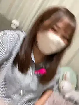 Snapshot of mitarashi_awww chatting on October 4, 2025, 12:36 pm mitarashi awww online show from October 4, 2025, 12:36 pm