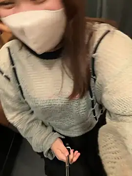 Snapshot of mitarashi_awww chatting on November 8, 2025, 3:45 pm mitarashi awww online show from November 8, 2025, 3:45 pm